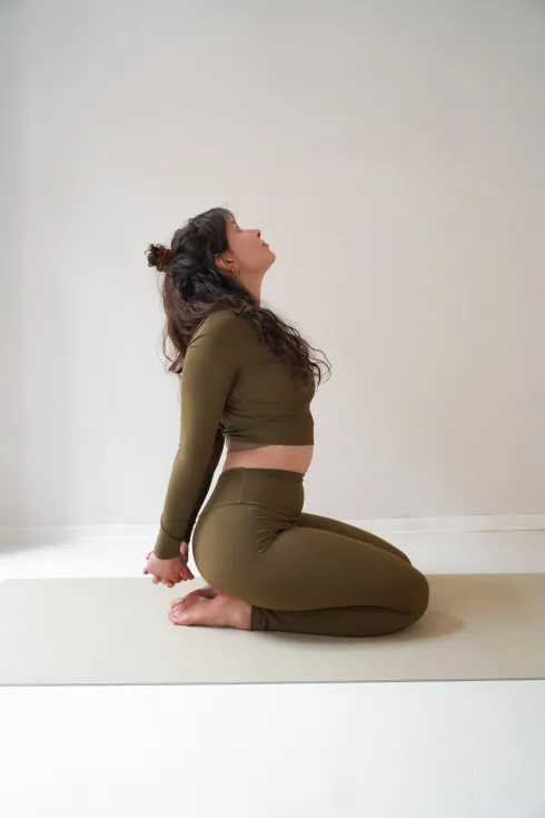 Vinyasa Yoga: Mindful Body