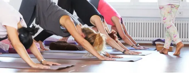 Yogalehrer Ausbildung 200+ Stunden