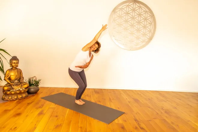 Live: Mandala Flow Yoga - fließend in die Kraft kommen